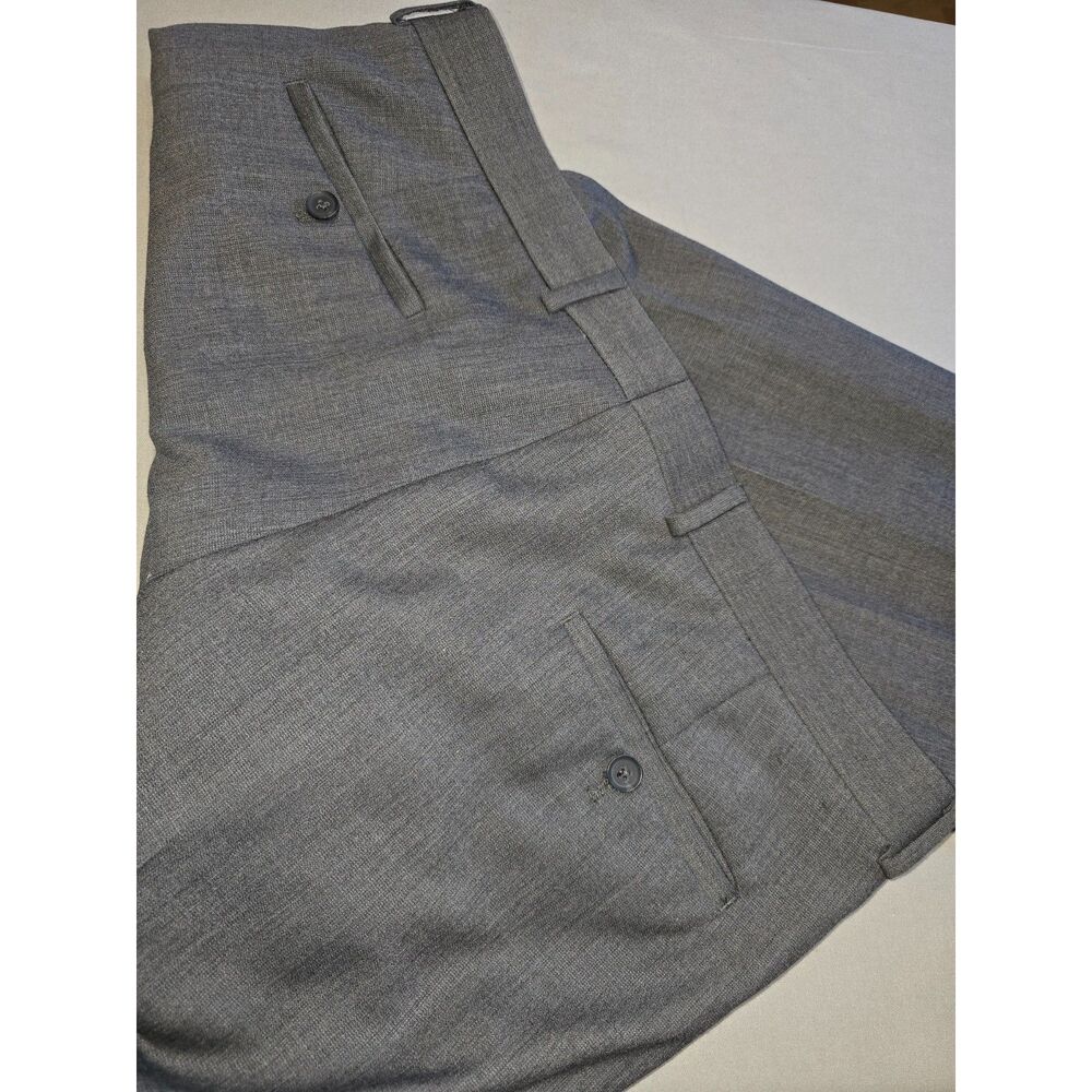 Men's Suit - 42Short - Med Gray - Double Vented. Flat front pants. Pronto Uomo - Picture 7 of 10